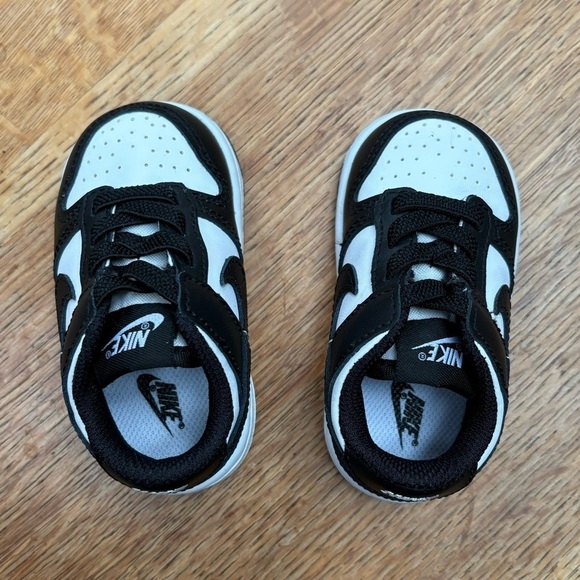 Nike Dunk Low Panda Toddler Sneakers 4C - Picture 2 of 5